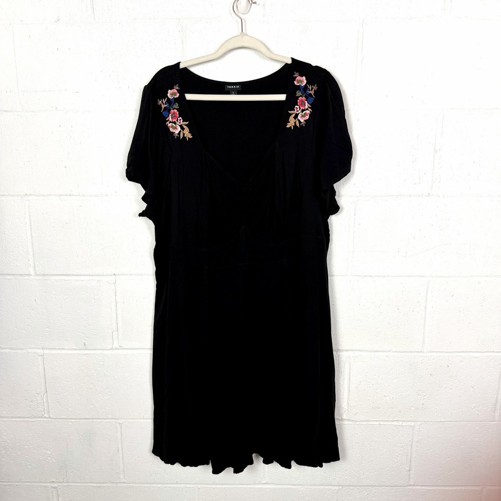 Torrid Black Embroidered Babydoll Dress Plus Size 3X BoHo Flowy Cottage Feminine